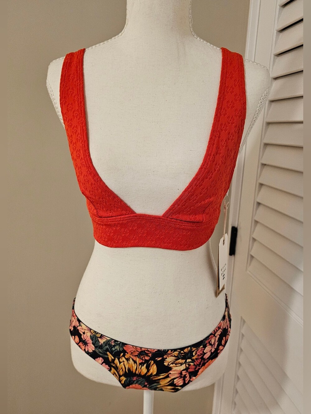 Billabong Good Vibes Remi Bikini Set 🌺🌴NEW WITH TAGS! Size Medium